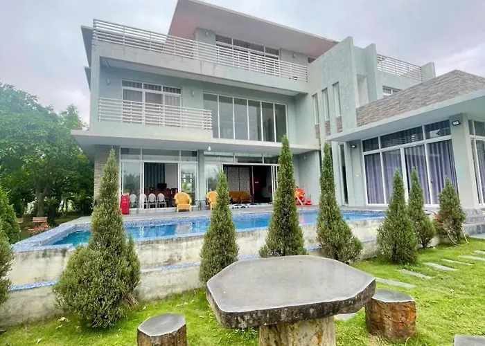 Chuỗi 8 Ngủ Bể Bơi Riêng - Gần Biển Tại Tuần Châu Căn hộ Hạ Long
